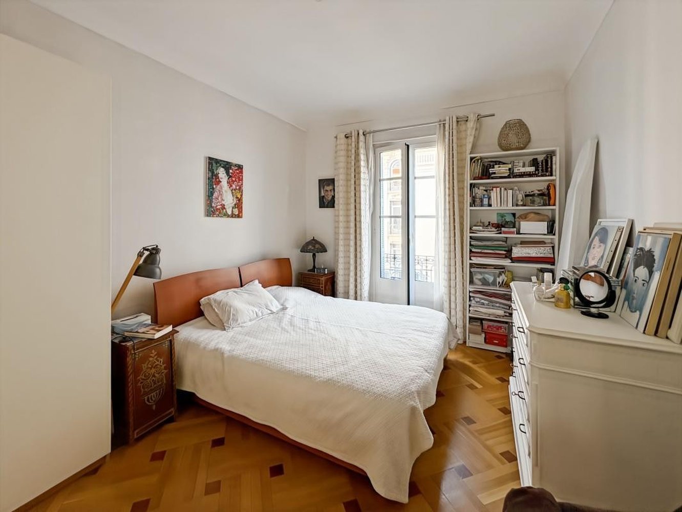 Property photo in Carre d'Or