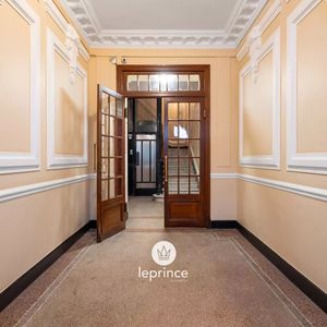 Property in Carre d'Or