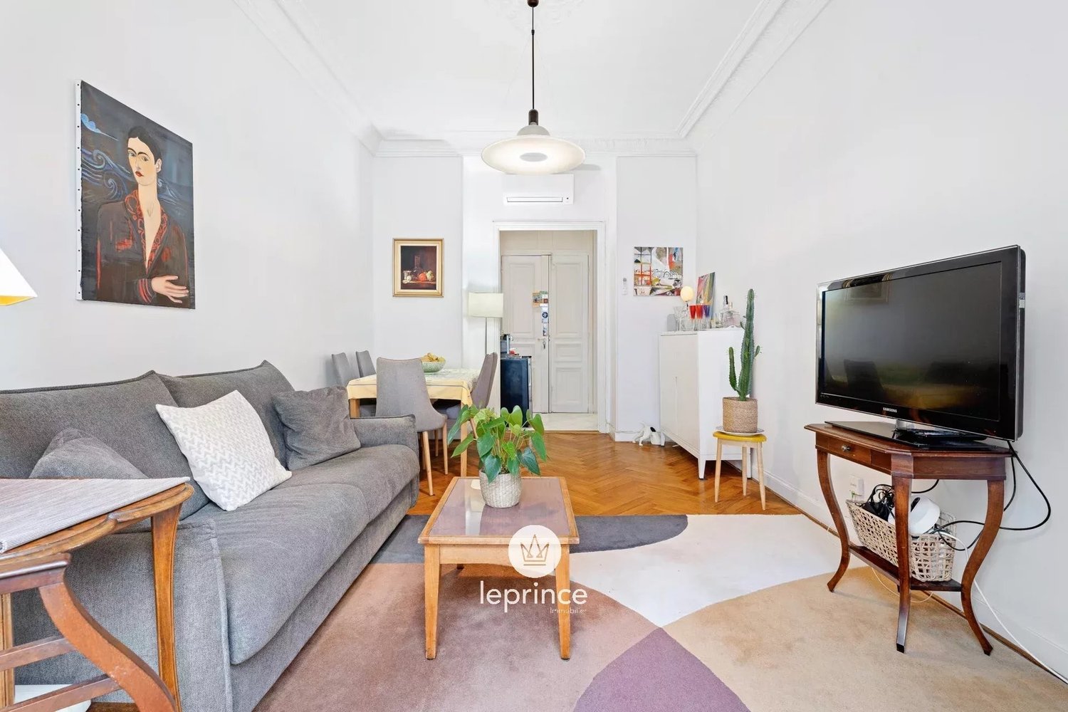 Property photo in Carre d'Or