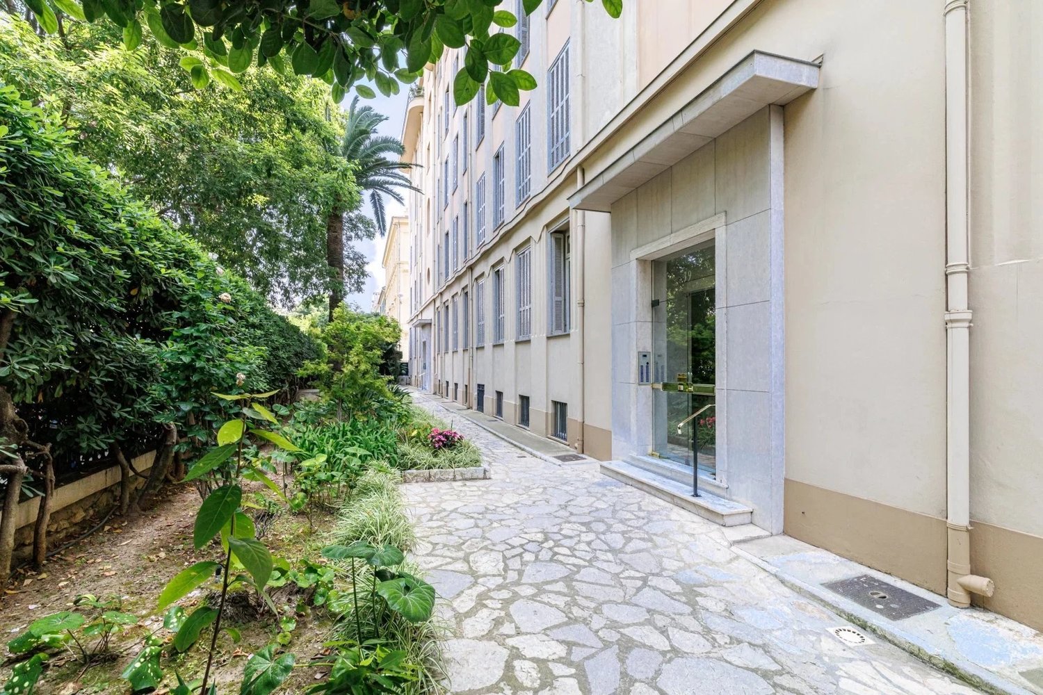 Property photo in Carre d'Or