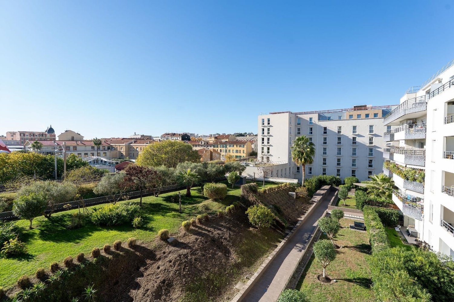 Property photo in Carre d'Or