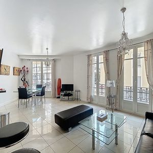 Property in Carre d'Or