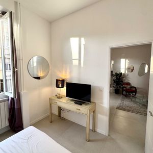 Property in Carre d'Or