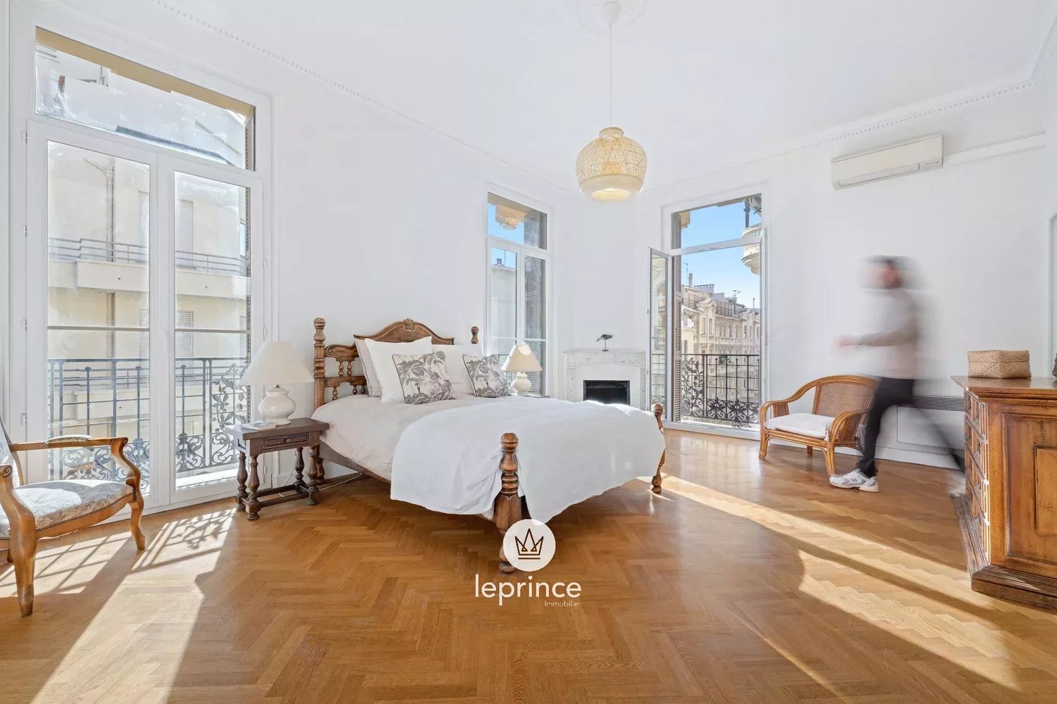 Property photo in Carre d'Or