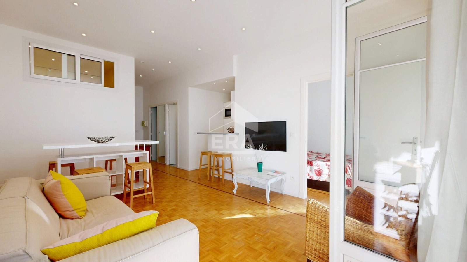 Property photo in Carre d'Or