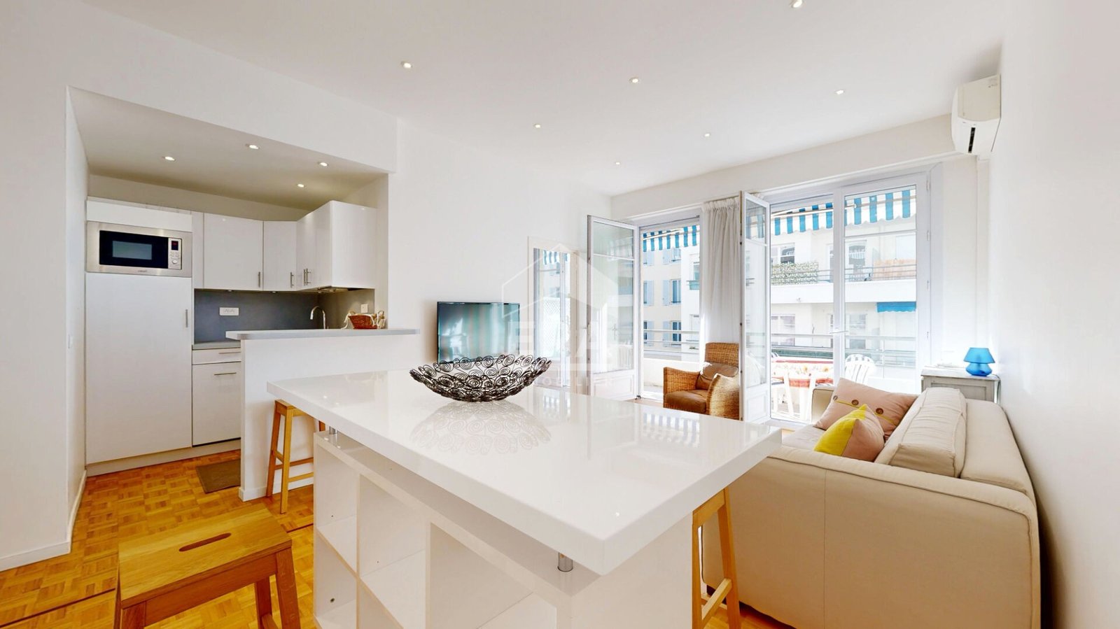 Property photo in Carre d'Or