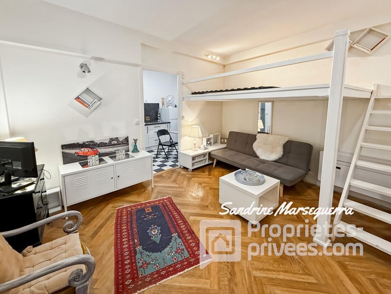 Property photo in Carre d'Or