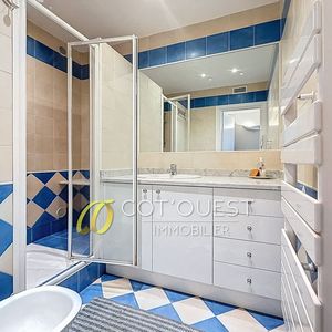 Property in Carre d'Or