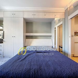 Property in Carre d'Or