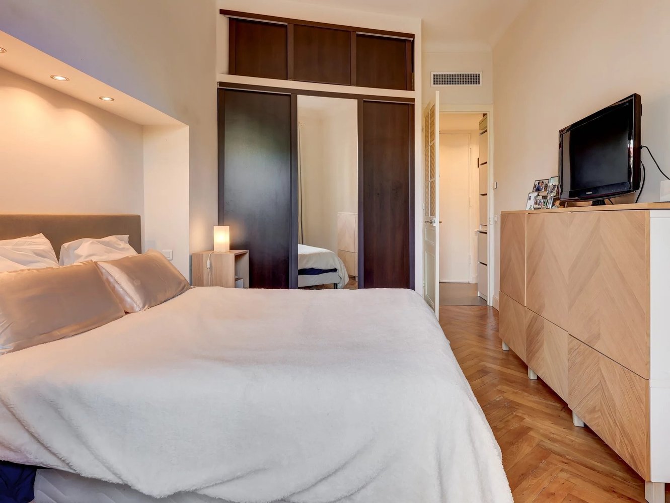 Property photo in Musicians Quarter