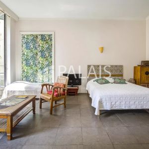 Property in Musicians Quarter