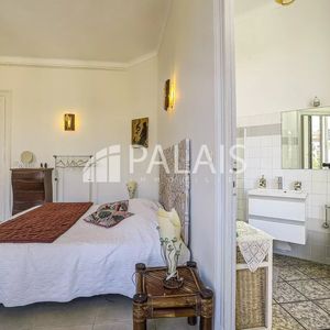 Property in Musicians Quarter