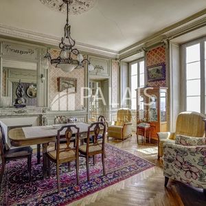 Property in Old Town