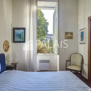 Property in Old Town