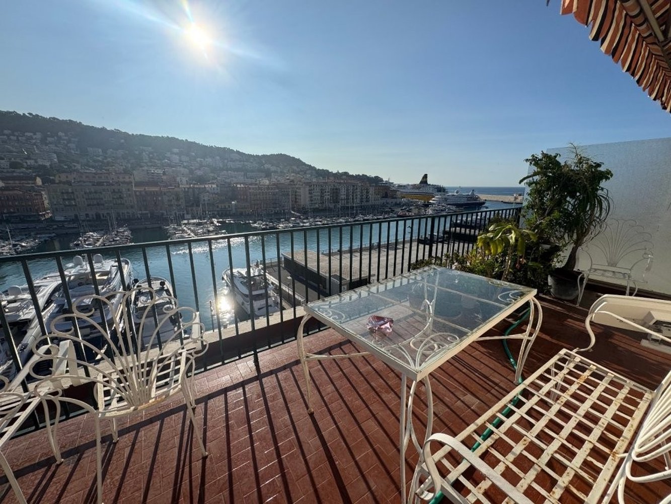 Property photo in Port