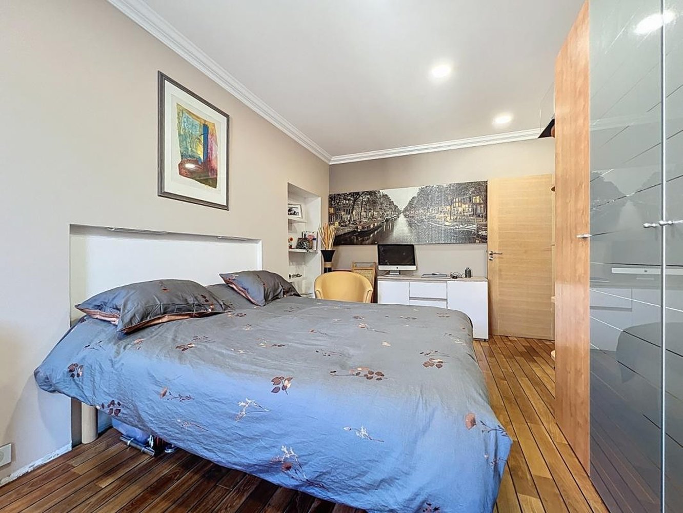 Property photo in Port