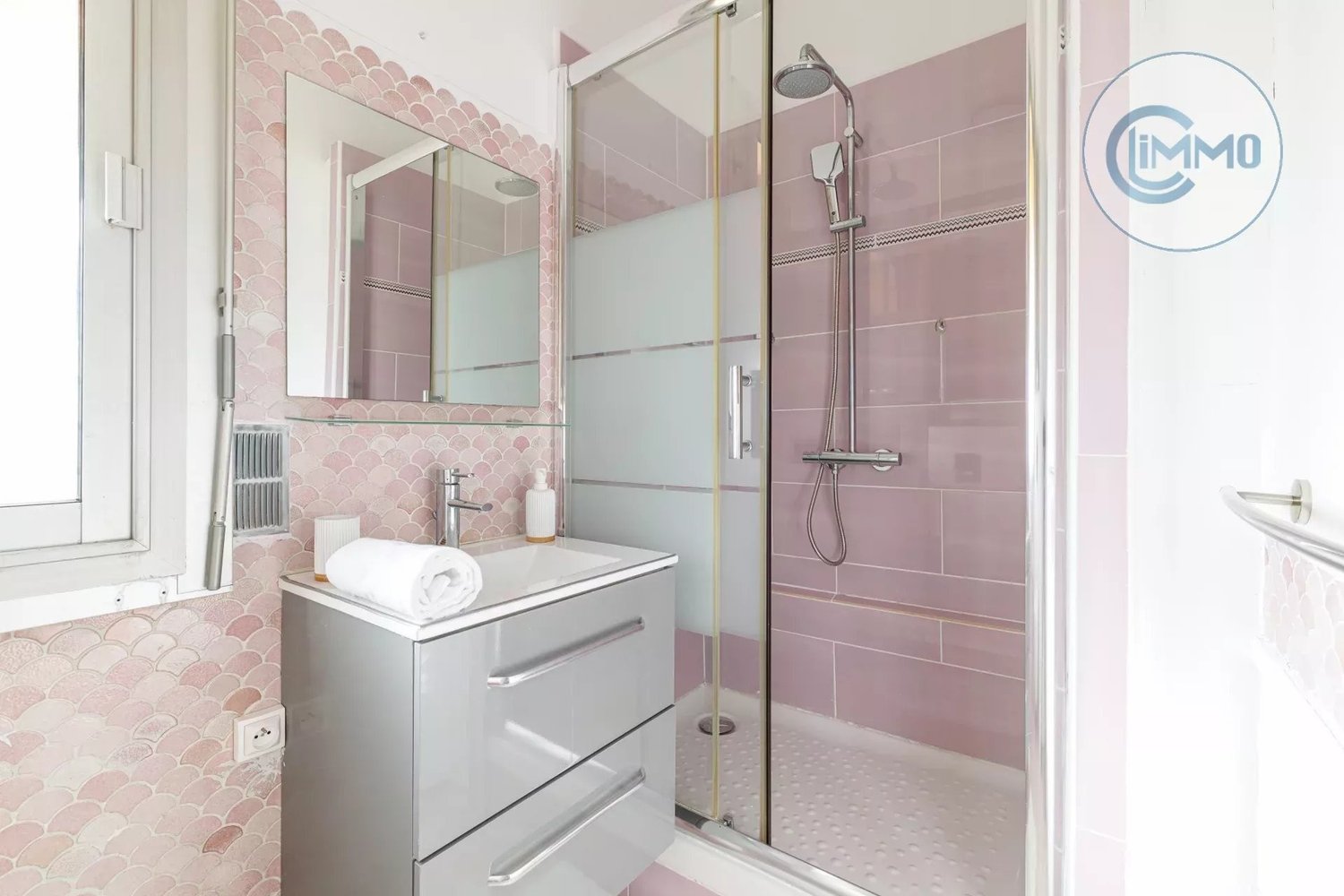 Property photo in Port