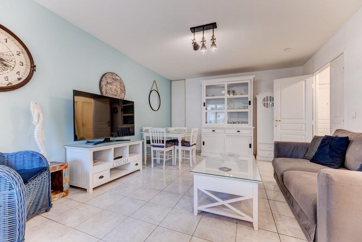 Property photo in Port