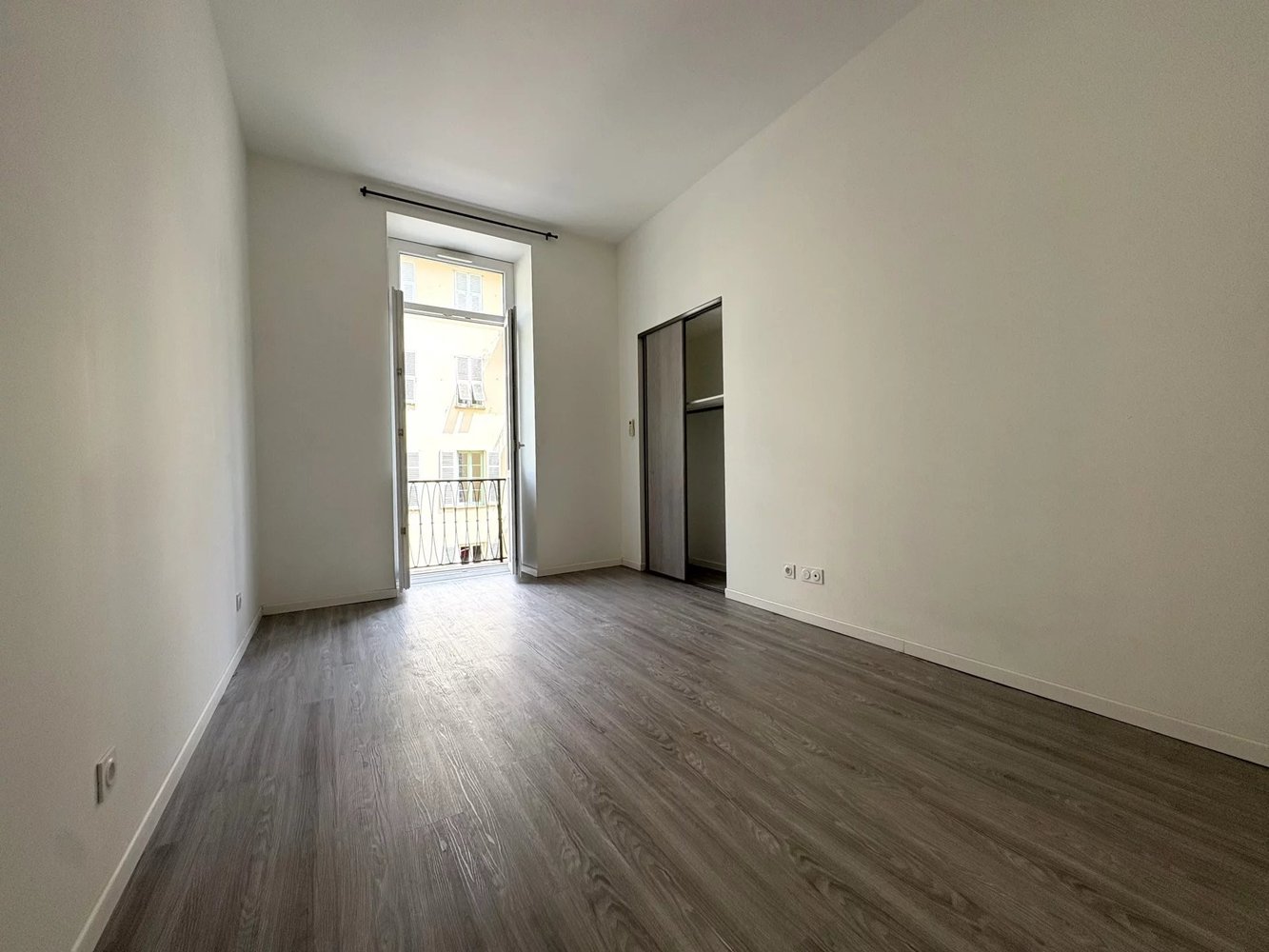 Property photo in Port