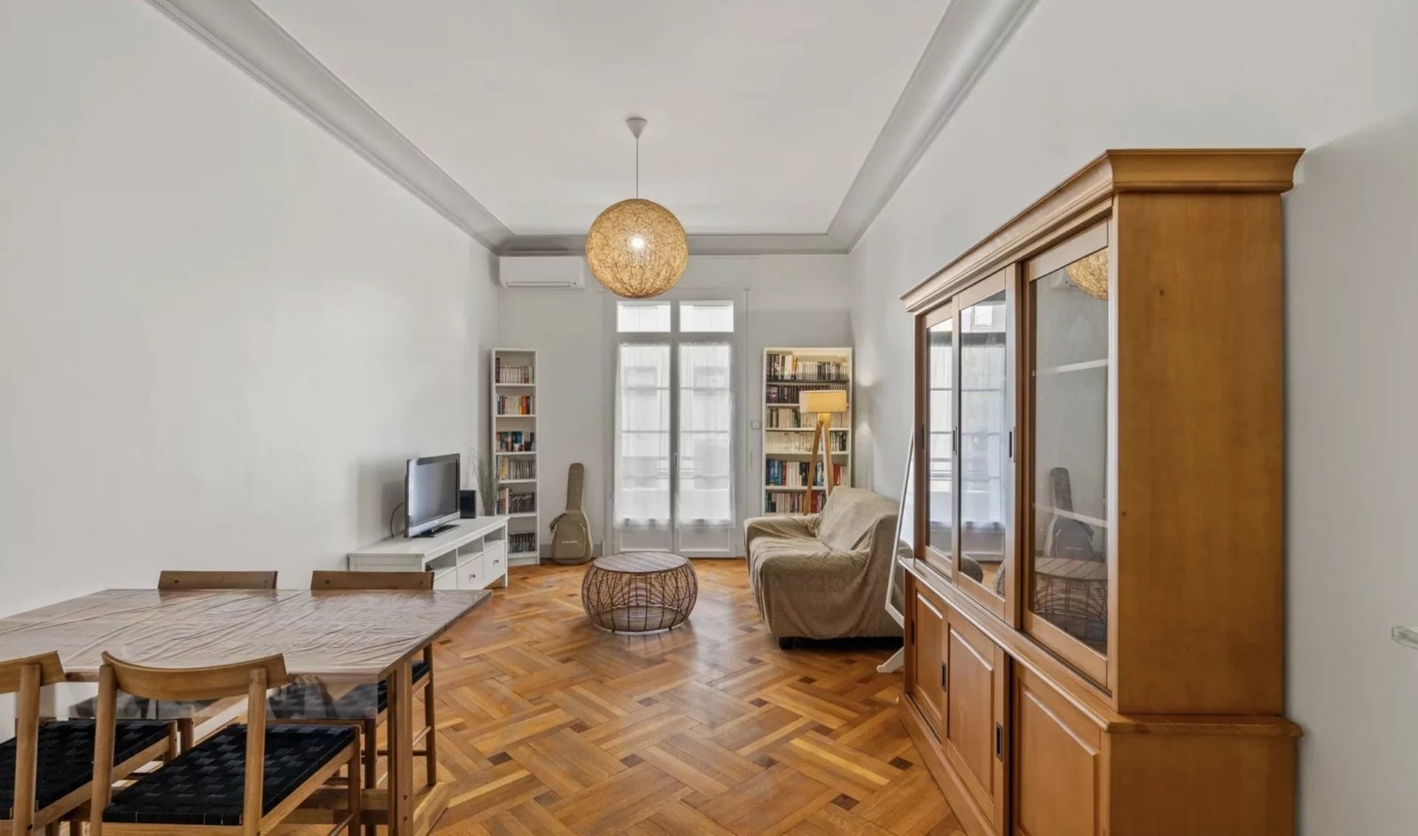 Property photo in Carre d'Argent