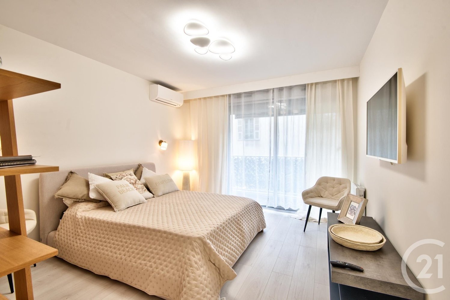 Property photo in Carre d'Argent