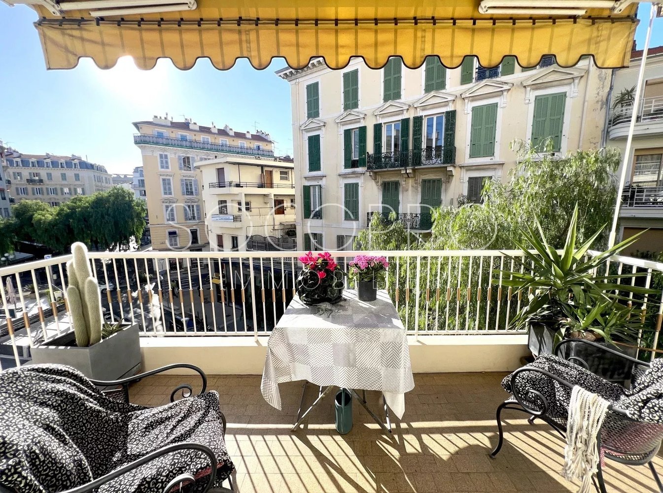 Property photo in Carre d'Argent