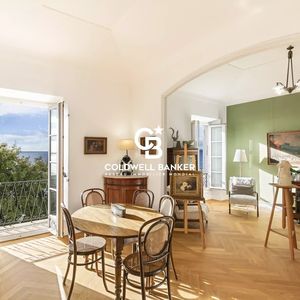 Property in Carre d'Argent