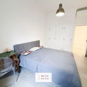 Property in Carre d'Argent