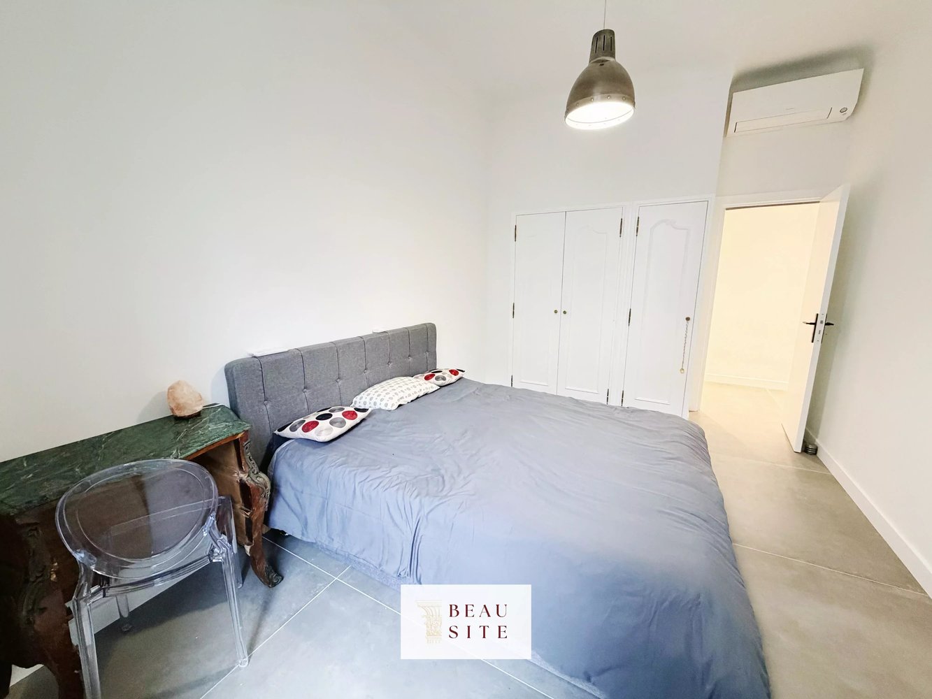 Property photo in Carre d'Argent