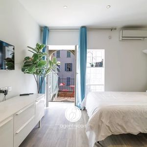 Property in Carre d'Or