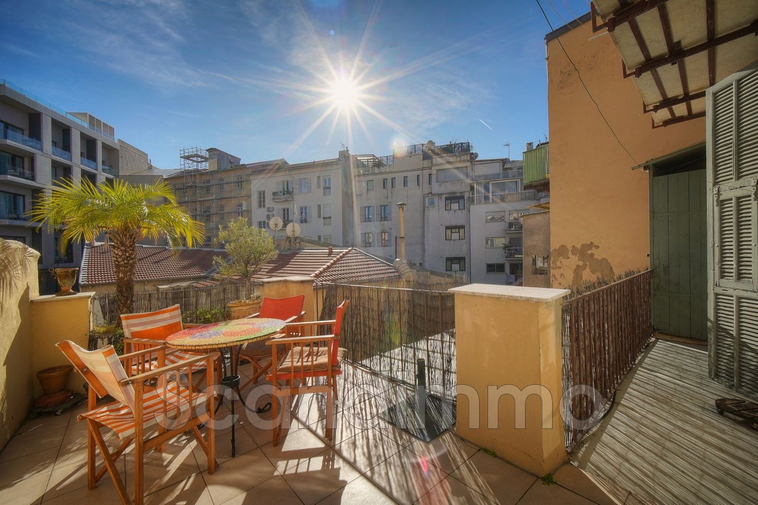 Property photo in Carre d'Or