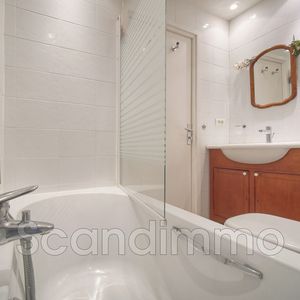 Property in Carre d'Or