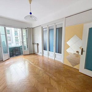 Property in Carre d'Or