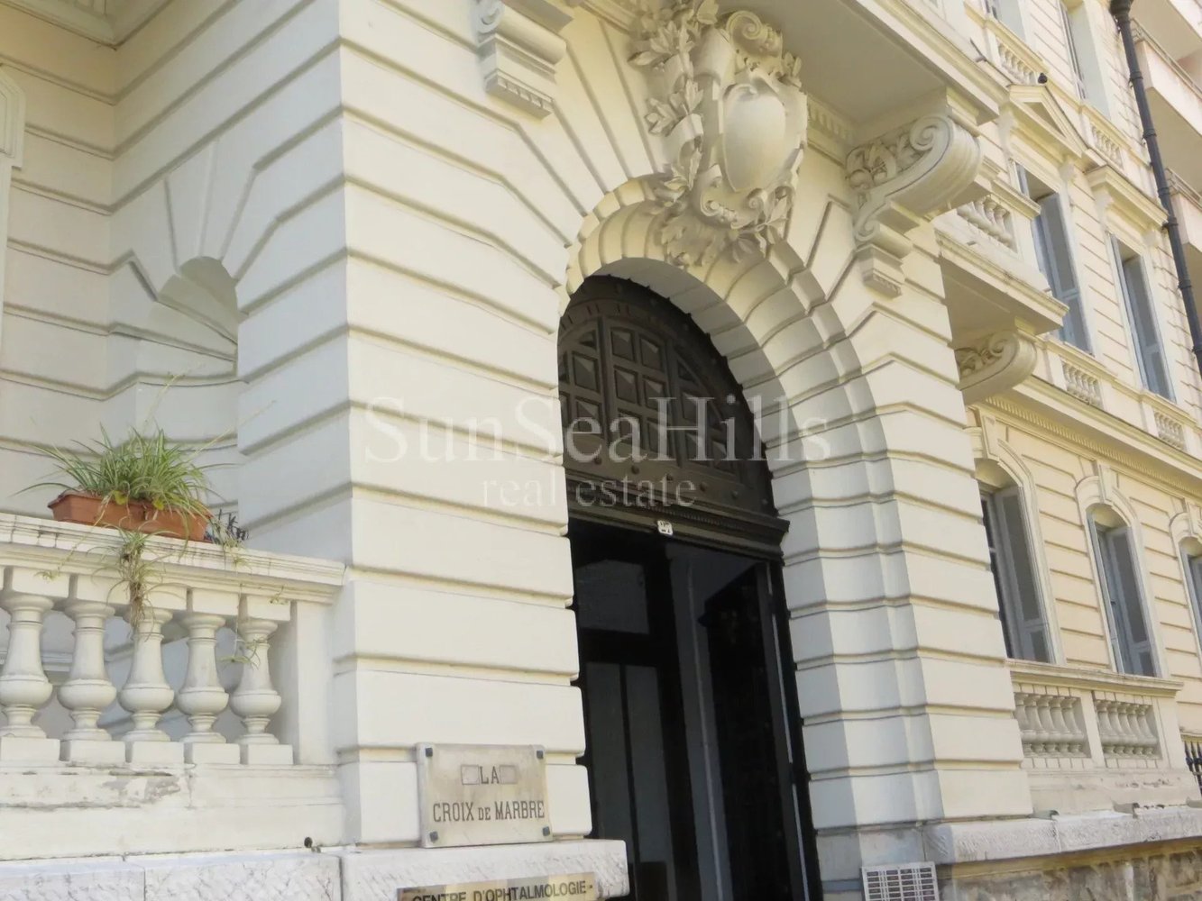 Property photo in Carre d'Or