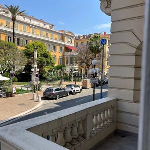 Property in Carre d'Or