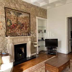 Property in Carre d'Or