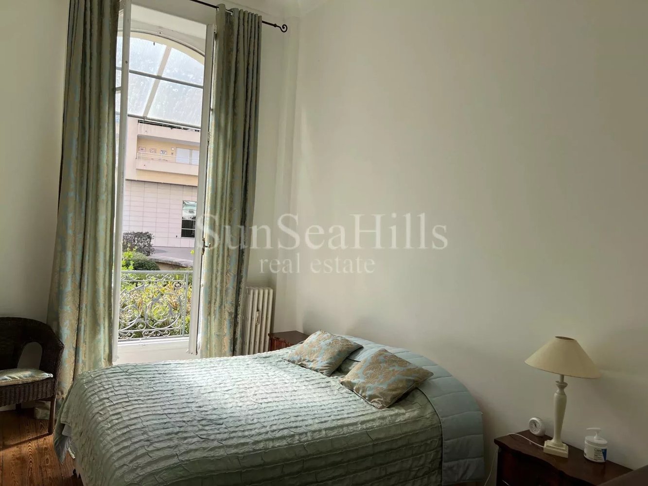 Property photo in Carre d'Or