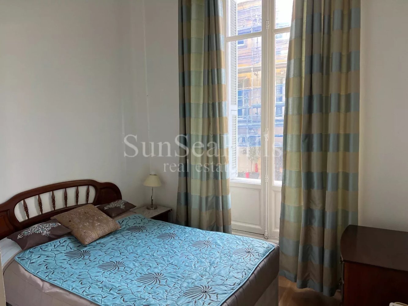 Property photo in Carre d'Or