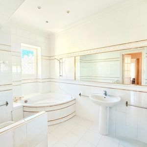 Property in Carre d'Or