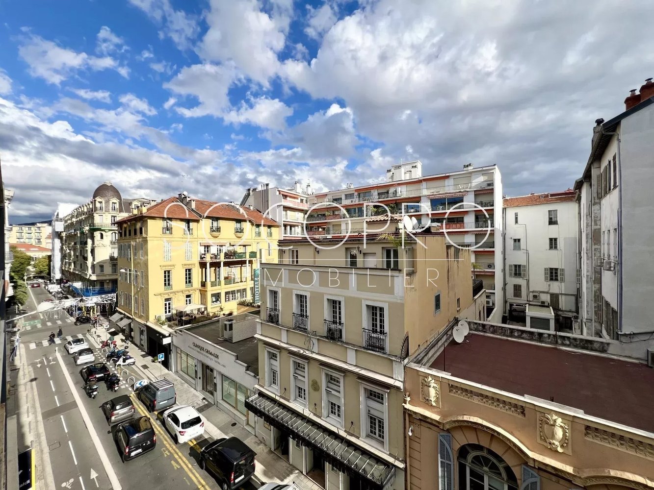 Property photo in Carre d'Or