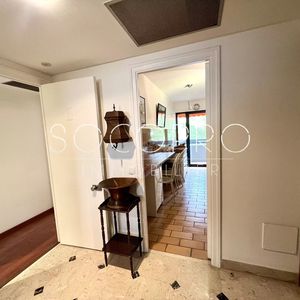 Property in Carre d'Or