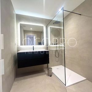 Property in Carre d'Or