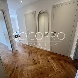 Property in Carre d'Or