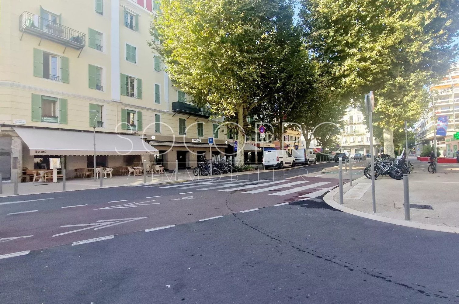 Property photo in Carre d'Or