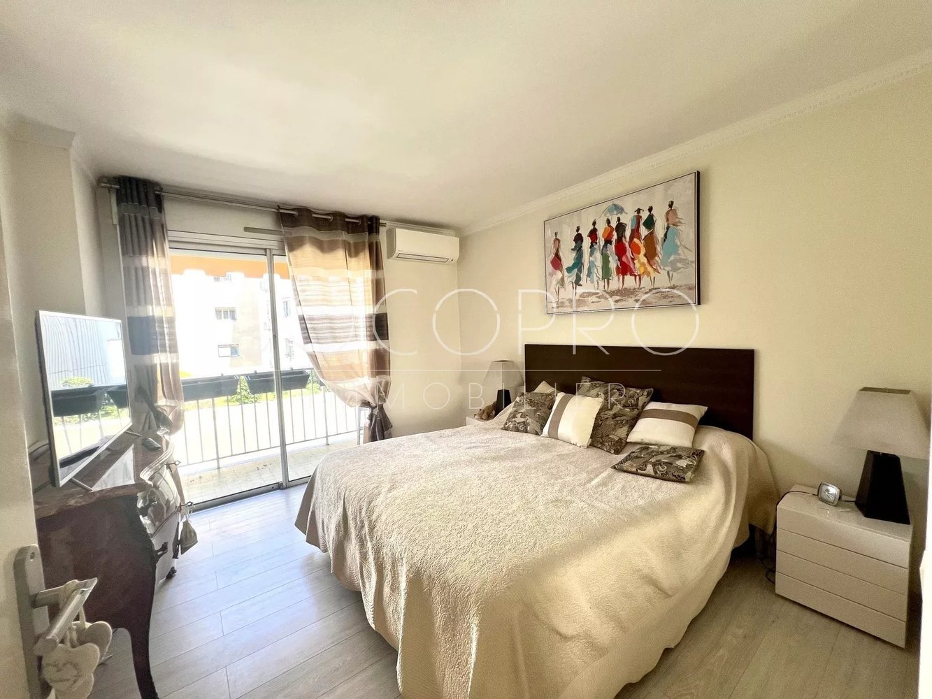 Property photo in Carre d'Or