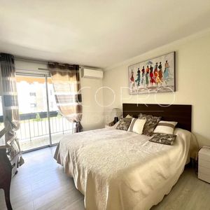 Property in Carre d'Or