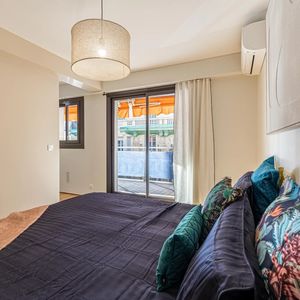 Property in Carre d'Or