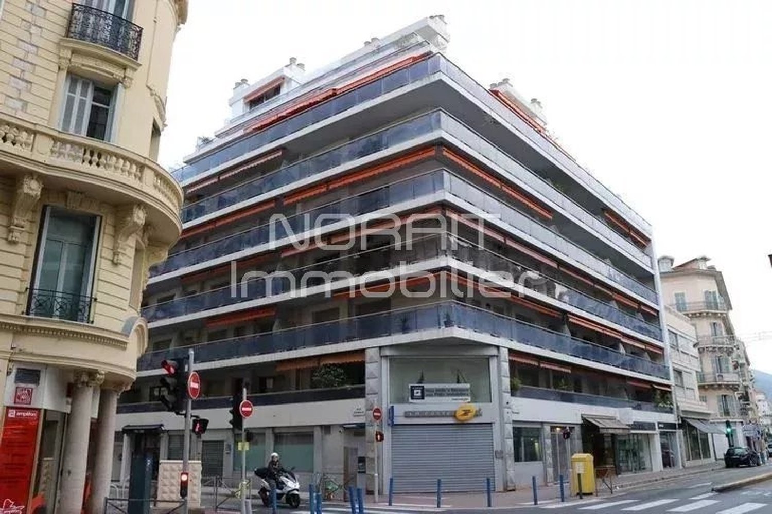 Property photo in Carre d'Or