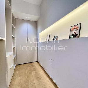 Property in Carre d'Or