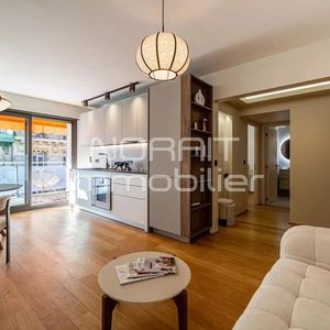 Property in Carre d'Or